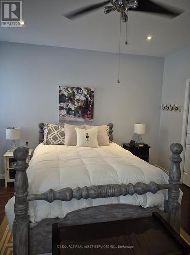 6 Macneil Court, Brantford, ON - Indoor Photo Showing Bedroom