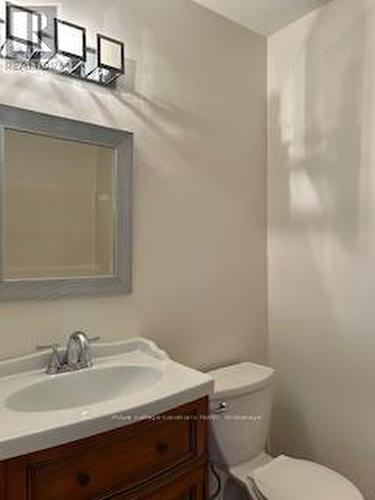 587 Oxbow Crescent, Collingwood, ON - Indoor Photo Showing Bathroom