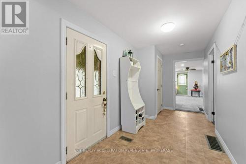 1069 County Rd 9, Greater Napanee (Greater Napanee), ON - Indoor Photo Showing Other Room