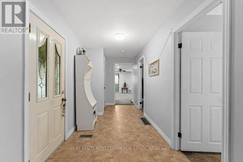 1069 County Rd 9, Greater Napanee (Greater Napanee), ON - Indoor Photo Showing Other Room