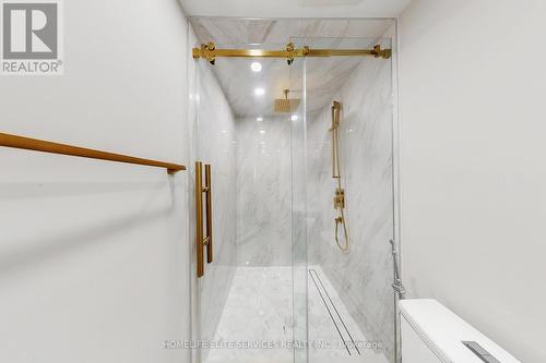 15 Glen Echo Court, Brampton, ON - Indoor Photo Showing Bathroom