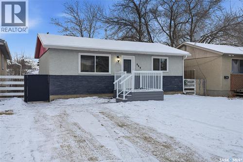 869 Macklem DRIVE  Saskatoon, SK S7L 4K1