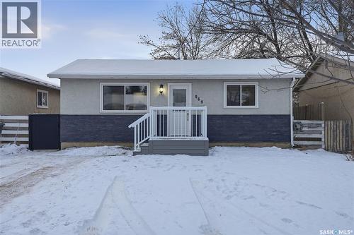 869 Macklem Drive, Saskatoon, SK - Outdoor