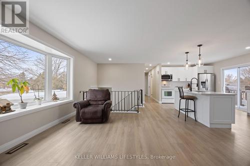 18 Hawthorn Crescent, North Middlesex (Nairn), ON - Indoor