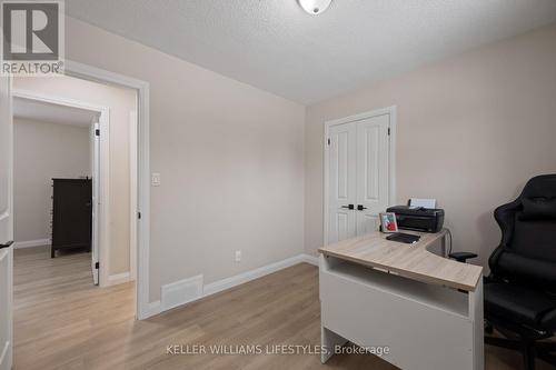 18 Hawthorn Crescent, North Middlesex (Nairn), ON - Indoor