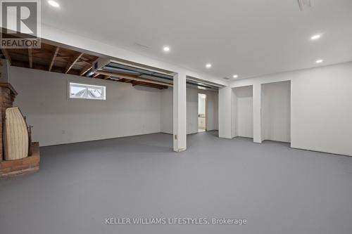 18 Hawthorn Crescent, North Middlesex (Nairn), ON - Indoor