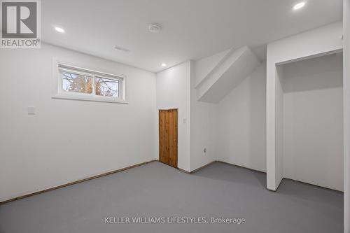 18 Hawthorn Crescent, North Middlesex (Nairn), ON - Indoor Photo Showing Other Room