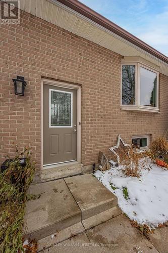 18 Hawthorn Crescent, North Middlesex (Nairn), ON - Outdoor With Exterior