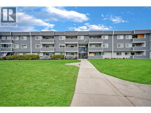 715 Leathead Road Unit# 142, Kelowna, BC - Outdoor With Balcony With Facade