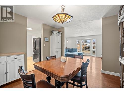 2102 41 Avenue, Vernon, BC - Indoor Photo Showing Dining Room