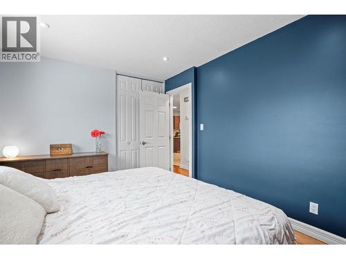 2102 41 Avenue, Vernon, BC - Indoor Photo Showing Bedroom