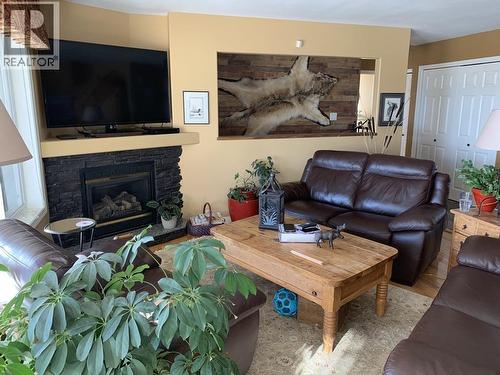 344 Mandarino Place, Williams Lake, BC - Indoor Photo Showing Living Room With Fireplace