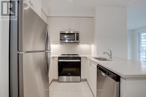 2019 - 4955 Yonge Street, Toronto, ON - Indoor Photo Showing Kitchen With Double Sink With Upgraded Kitchen