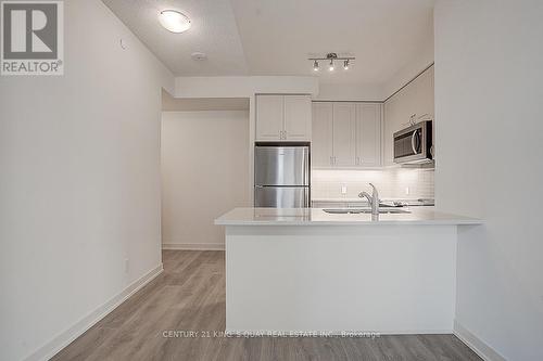 2019 - 4955 Yonge Street, Toronto, ON - Indoor Photo Showing Kitchen
