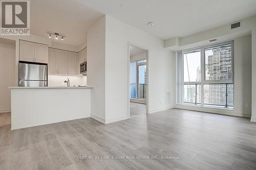 2019 - 4955 Yonge Street, Toronto, ON - Indoor Photo Showing Kitchen