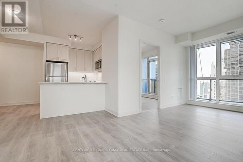 2019 - 4955 Yonge Street, Toronto, ON - Indoor Photo Showing Kitchen