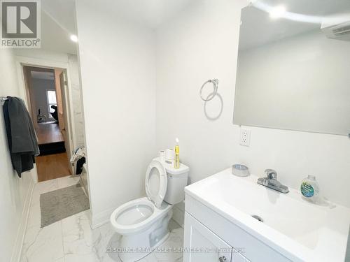 2 - 157 Huron Street, Toronto, ON - Indoor Photo Showing Bathroom