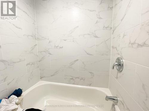 2 - 157 Huron Street, Toronto, ON - Indoor Photo Showing Bathroom