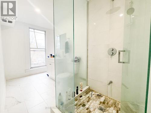 2 - 157 Huron Street, Toronto, ON - Indoor Photo Showing Bathroom
