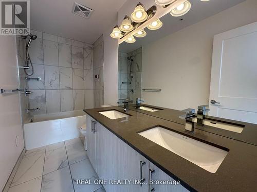 36 - 57 Finch Avenue W, Toronto, ON - Indoor Photo Showing Bathroom