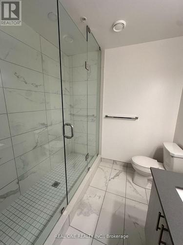 36 - 57 Finch Avenue W, Toronto, ON - Indoor Photo Showing Bathroom