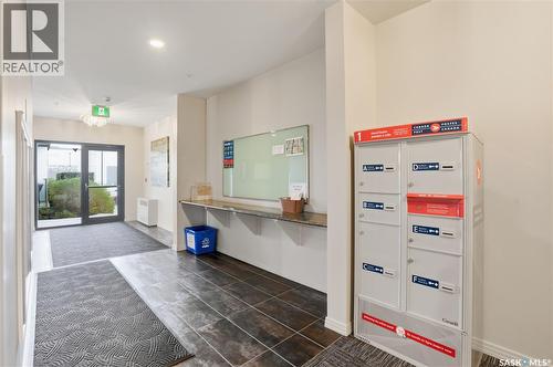221 235 Evergreen Square, Saskatoon, SK - Indoor Photo Showing Other Room