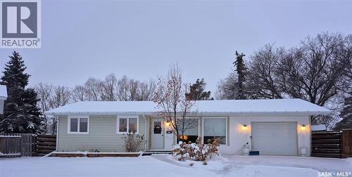 214 Clinton Place, Swift Current, SK - Outdoor