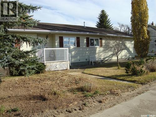 111 2Nd Street E, Kyle, SK - Outdoor With Deck Patio Veranda