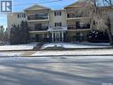 102 115 8Th Street Ne, Weyburn, SK  - Outdoor 