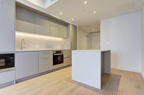 Kitchen - 3411-1205 Place Phillips, Montréal (Ville-Marie), QC - Indoor Photo Showing Kitchen