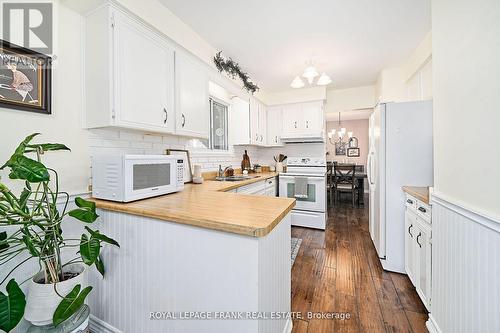 7 Judy Court, Markham (Markham Village), ON - Indoor Photo Showing Kitchen