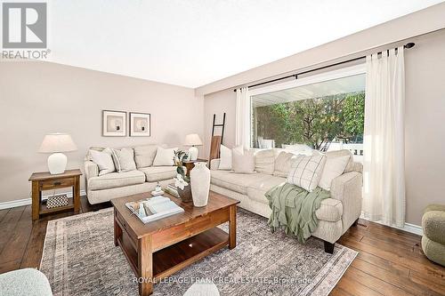 7 Judy Court, Markham (Markham Village), ON - Indoor Photo Showing Living Room