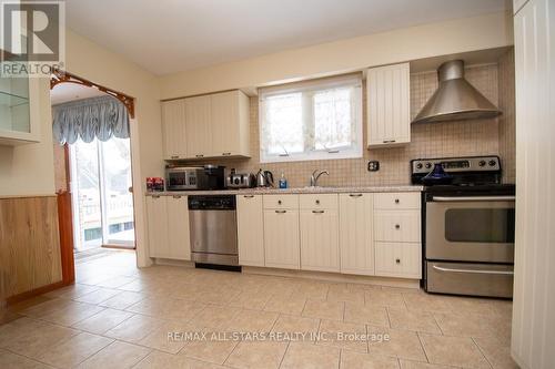 13 Janet Drive, Kawartha Lakes (Janetville), ON - Indoor Photo Showing Kitchen