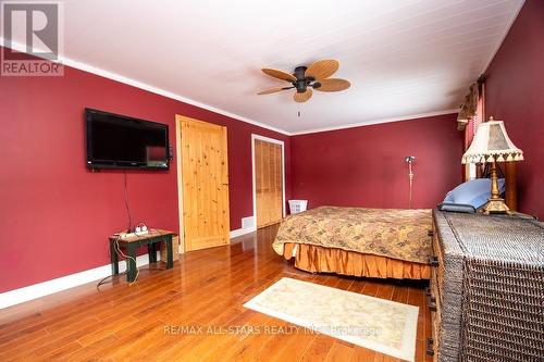 13 Janet Drive, Kawartha Lakes (Janetville), ON - Indoor Photo Showing Bedroom