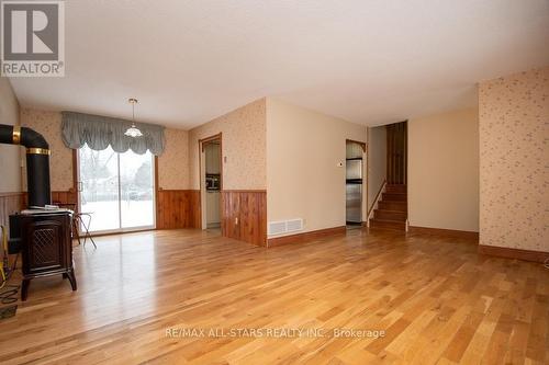 13 Janet Drive, Kawartha Lakes (Janetville), ON - Indoor