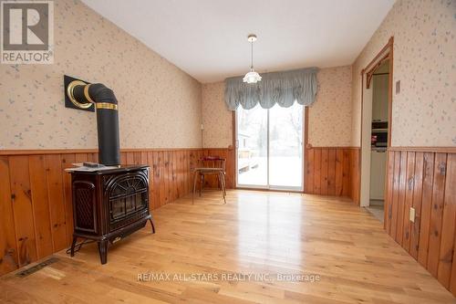 13 Janet Drive, Kawartha Lakes (Janetville), ON - Indoor Photo Showing Other Room