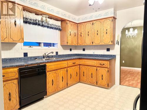 21 Main Street, Embree, NL - Indoor Photo Showing Kitchen With Double Sink
