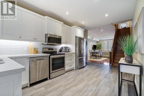 Kitchen - 232 Wellington Street N, Hamilton, ON - Indoor Photo Showing Kitchen