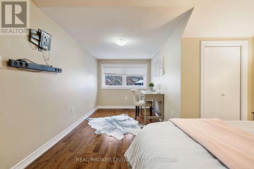 Bedroom - 232 Wellington Street N, Hamilton, ON - Indoor Photo Showing Bedroom