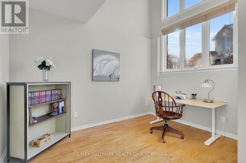 4 - 577 Reardon Private, Ottawa, ON - Indoor Photo Showing Office