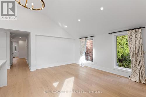1882 Sherwood Forrest Circle, Mississauga, ON - Indoor Photo Showing Other Room
