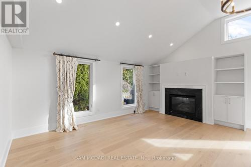 1882 Sherwood Forrest Circle, Mississauga, ON - Indoor Photo Showing Living Room With Fireplace