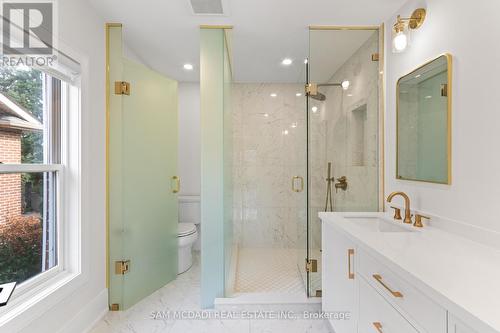1882 Sherwood Forrest Circle, Mississauga, ON - Indoor Photo Showing Bathroom