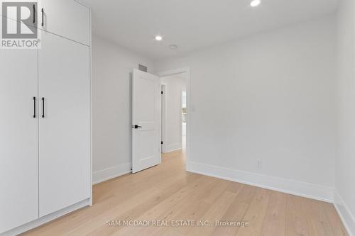 1882 Sherwood Forrest Circle, Mississauga, ON - Indoor Photo Showing Other Room