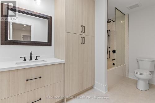 1882 Sherwood Forrest Circle, Mississauga, ON - Indoor Photo Showing Bathroom