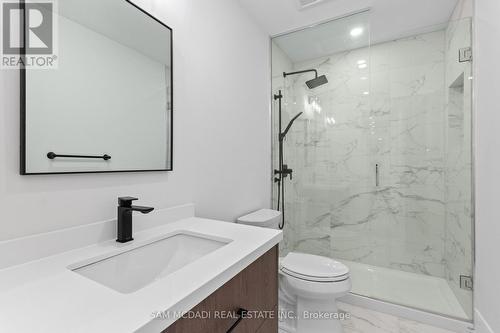 1882 Sherwood Forrest Circle, Mississauga, ON - Indoor Photo Showing Bathroom