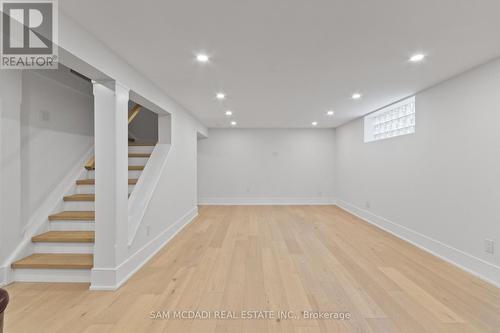 1882 Sherwood Forrest Circle, Mississauga, ON - Indoor