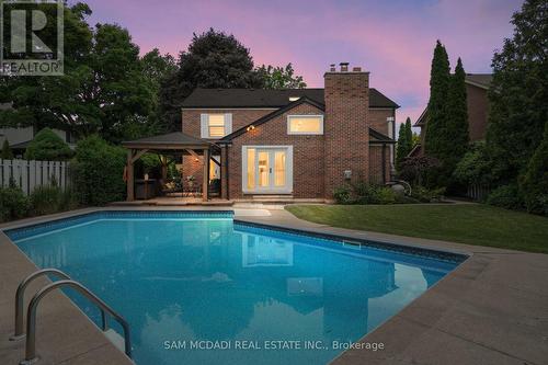 1882 Sherwood Forrest Circle, Mississauga, ON - Outdoor With In Ground Pool With Backyard