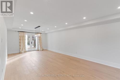 1882 Sherwood Forrest Circle, Mississauga, ON - Indoor Photo Showing Other Room