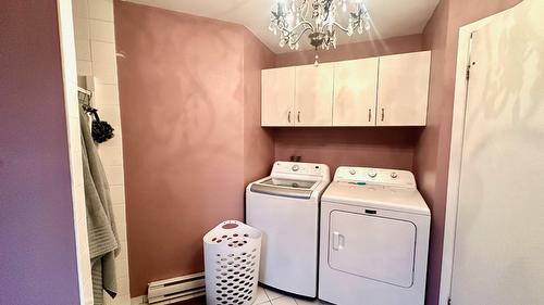 Salle de lavage - 665 Rue Pie-Xii, Vaudreuil-Dorion, QC - Indoor Photo Showing Laundry Room